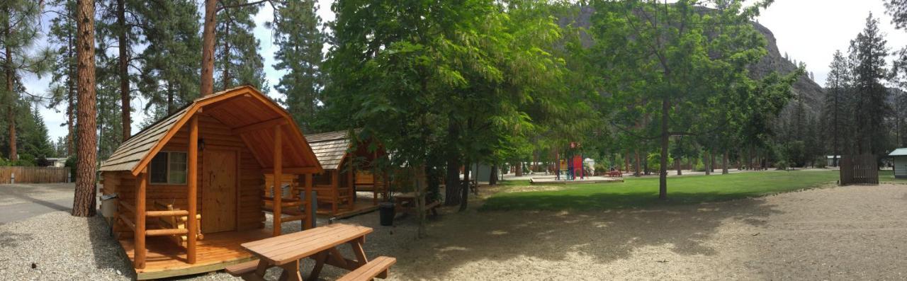 Gallagher Lake Parkbridge Hotell Okanagan-Similkameen Exteriör bild
